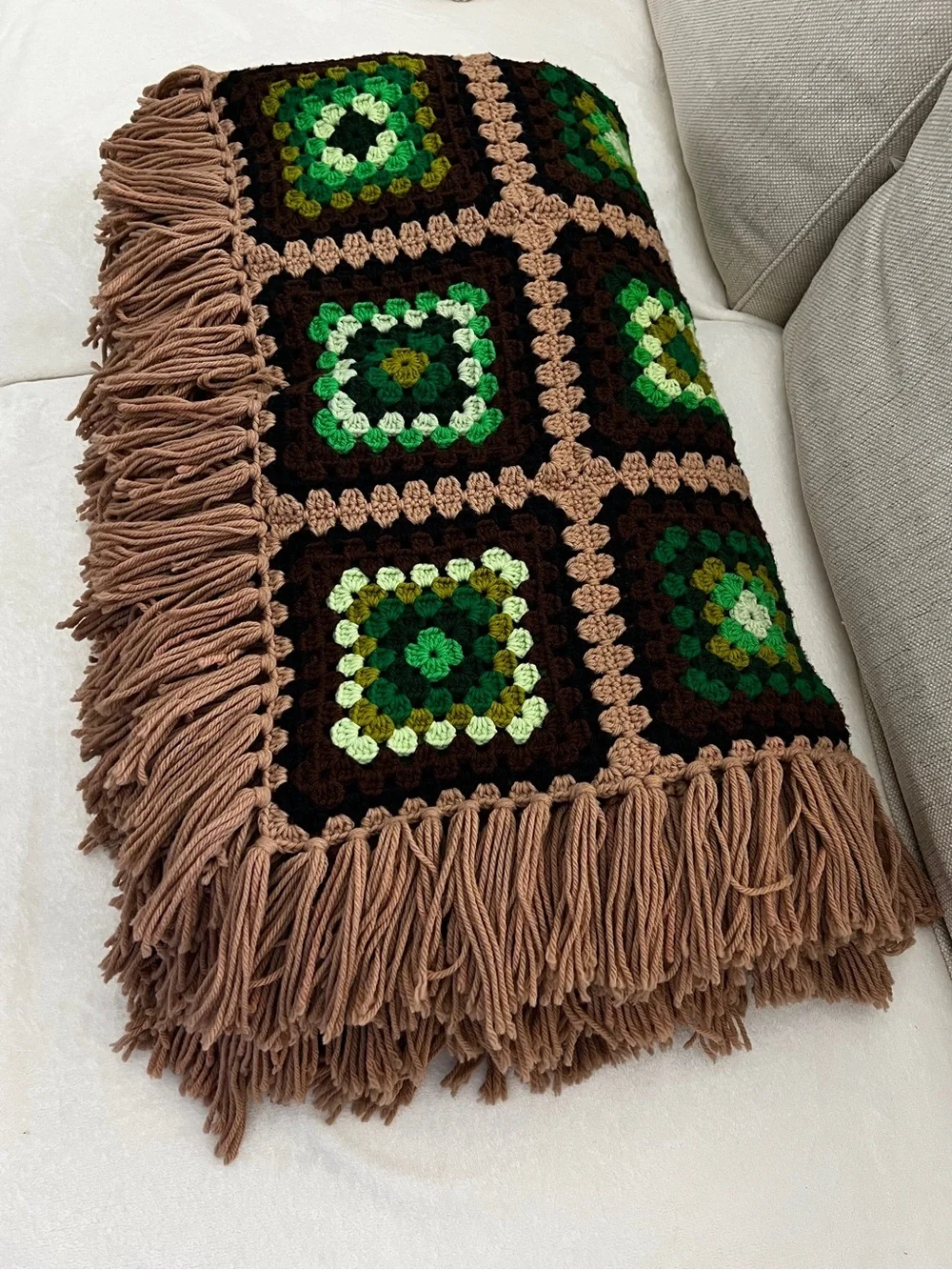 Vintage Crochet Afghan Blanket With Fringe Quilt Granny Size 110